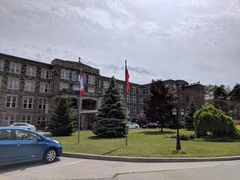 Notre Dame Motherhouse | 1921 Snake Rd, Waterdown, ON L0R 2H0, Canada | Phone: (905) 689-6646