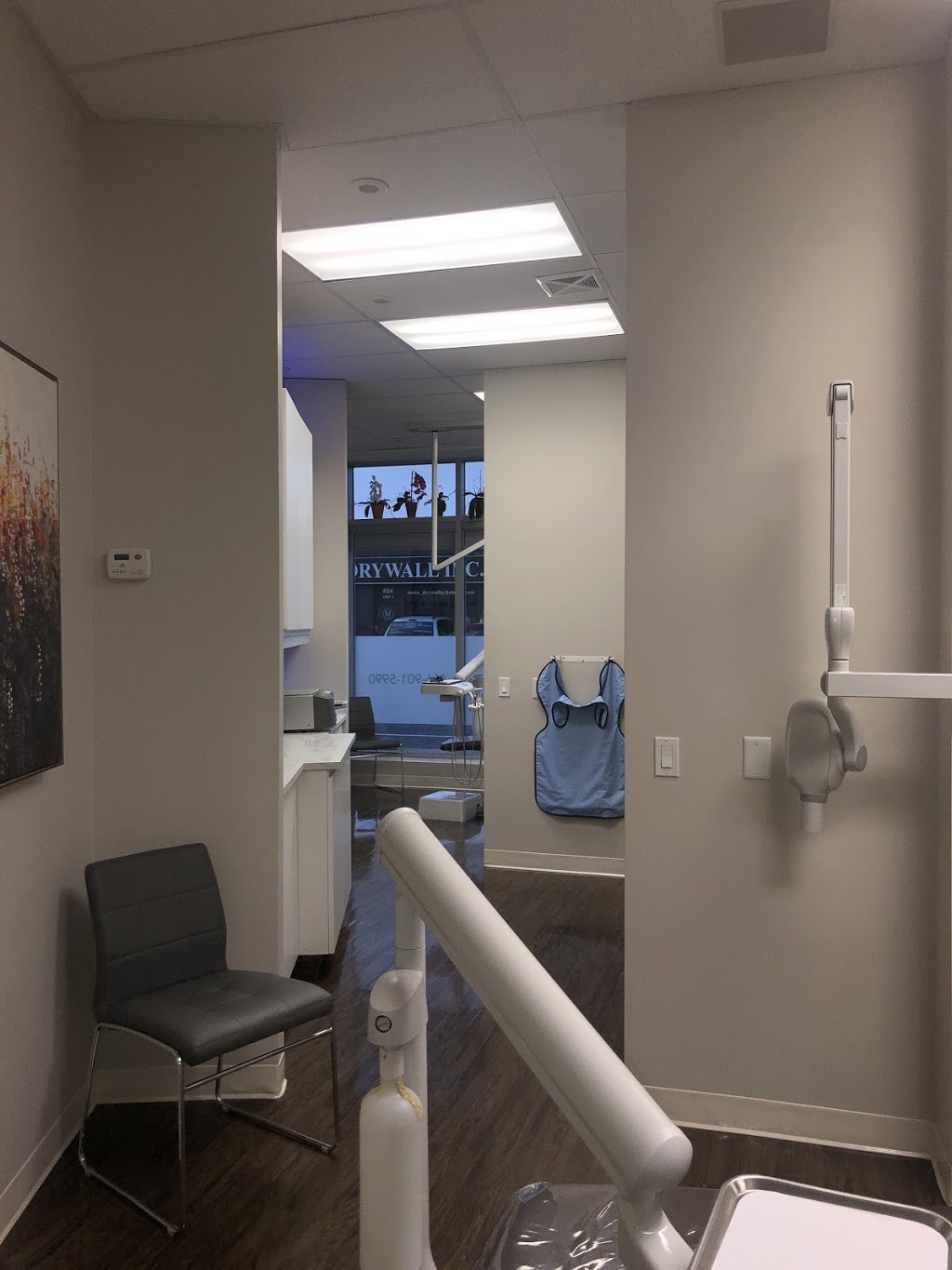 Rogers Road Dental | 479A Rogers Rd, Toronto, ON M6M 0B3, Canada | Phone: (416) 901-5990