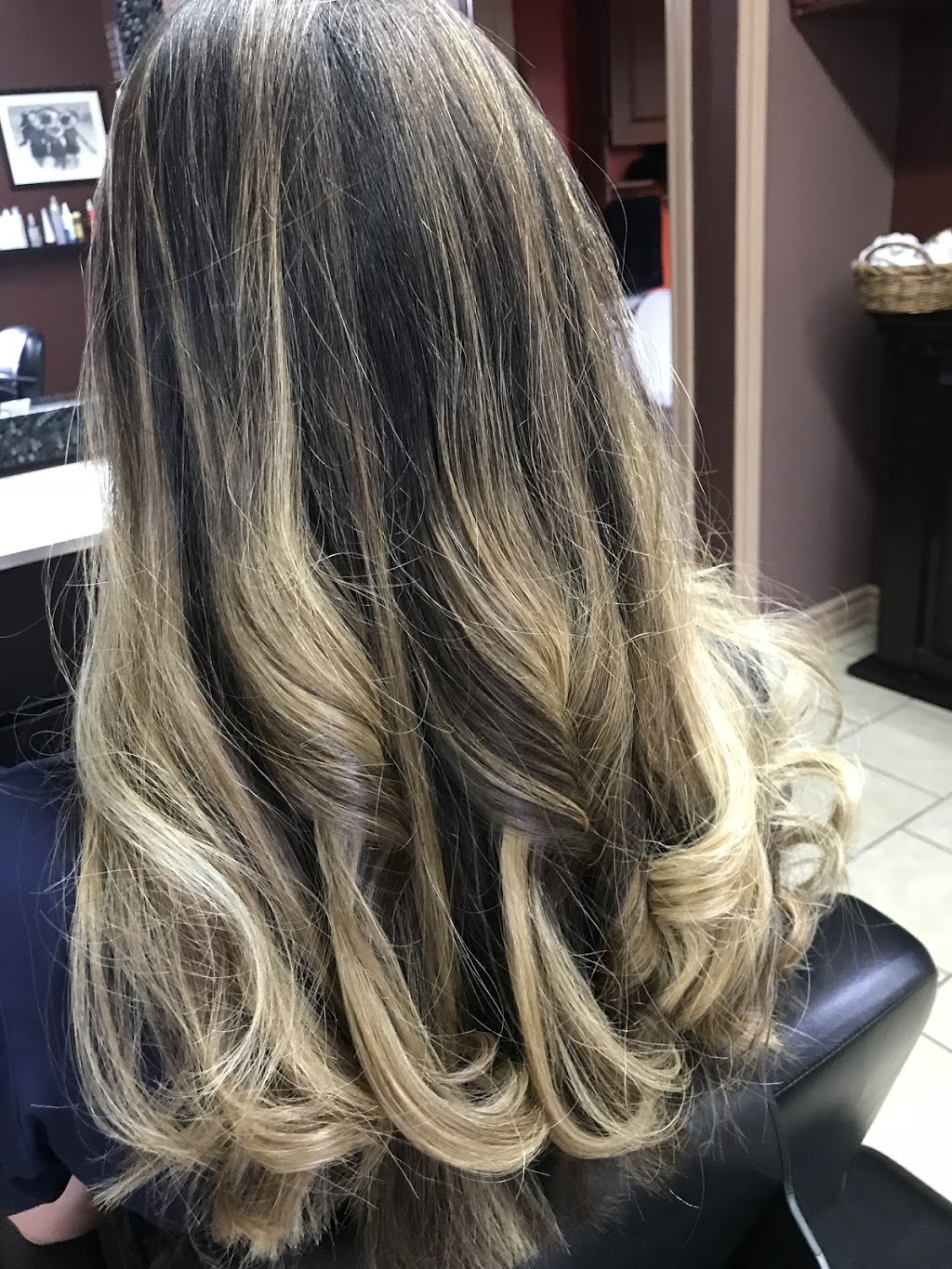 Pampered and Polished Salon and Spa | 8 Sherring St S, Hagersville, ON N0A 1H0, Canada | Phone: (905) 768-8782