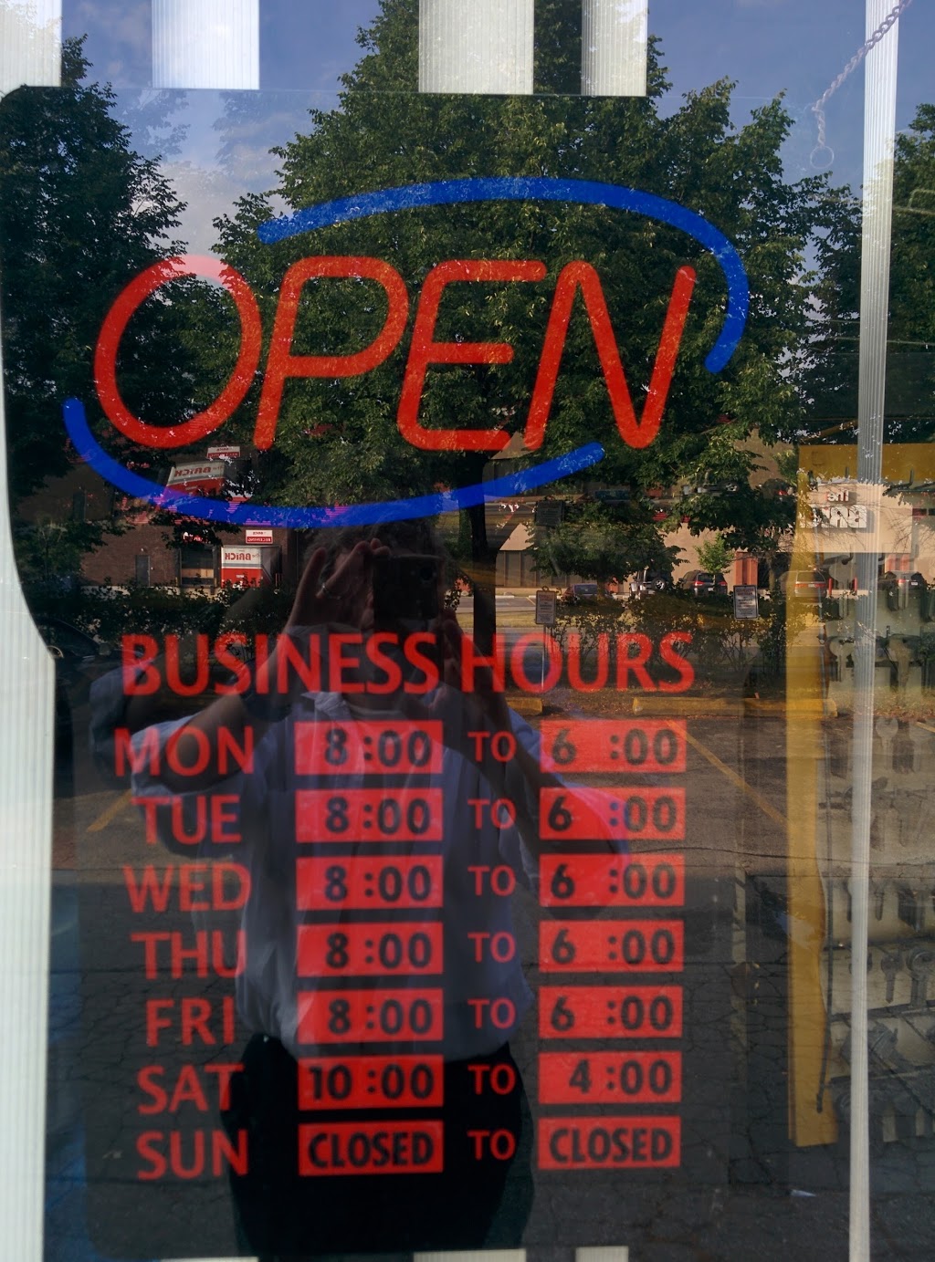 Steeprock Cleaners | 850 Steeprock Dr, North York, ON M3J 2X2, Canada | Phone: (416) 638-5999