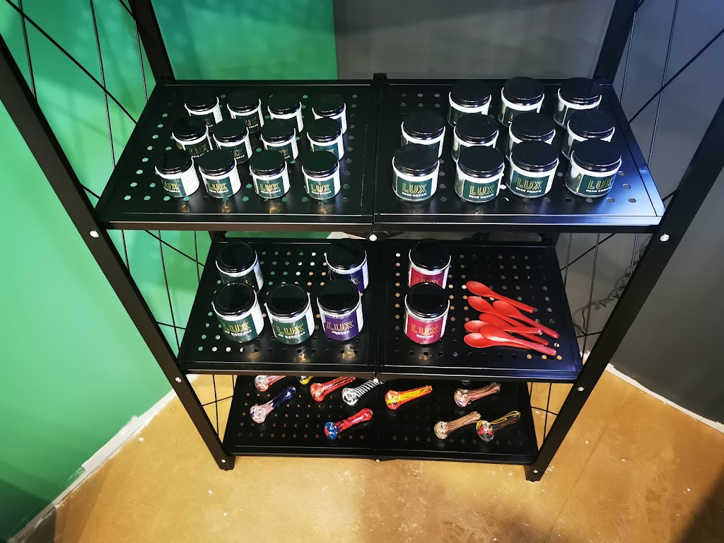 High Life Cannabis Shop | 195 Beach Rd, Trenton, NS B0K 1X0, Canada | Phone: (902) 957-4527