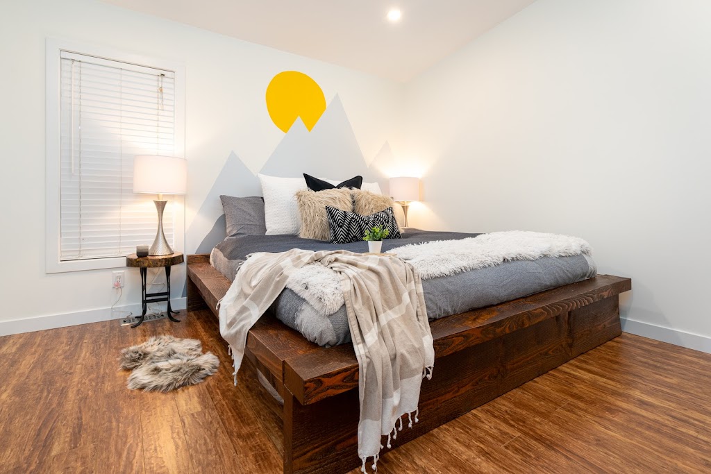 Bohemia Home Staging Whistler | 2030 Squaw Valley Crescent #4, Whistler, BC V8E 0B1, Canada | Phone: (604) 849-1568