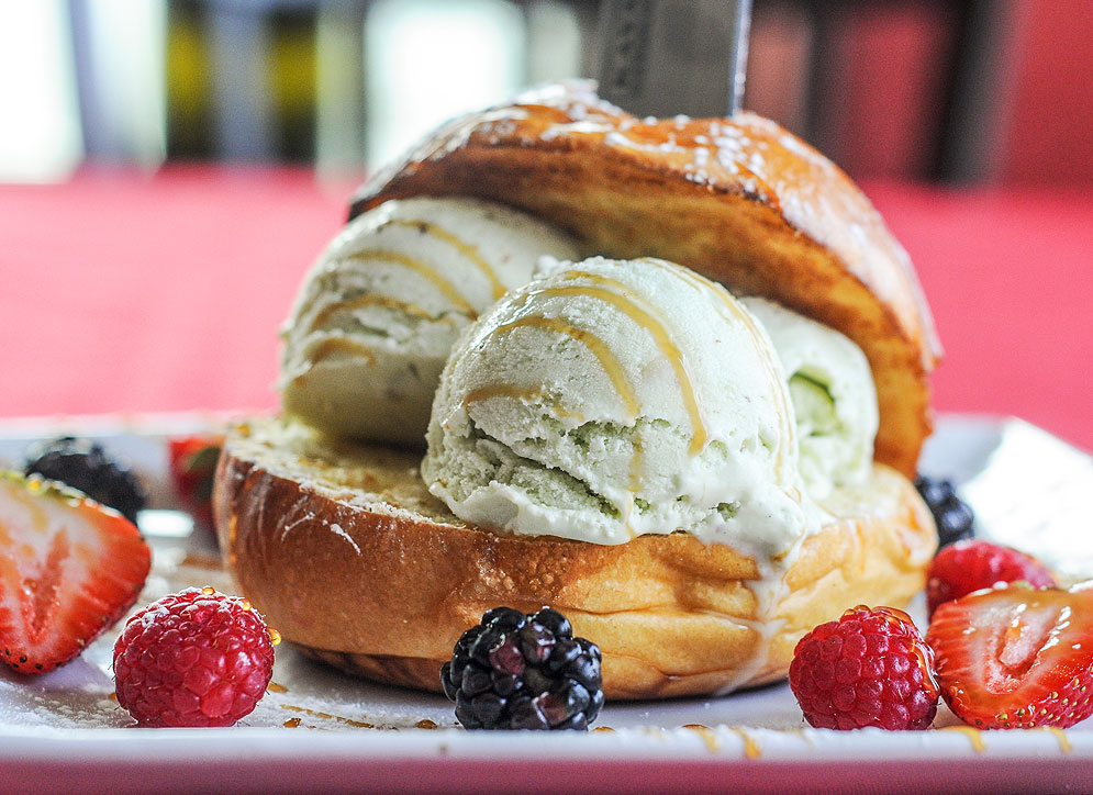 Raffaeles Cantina | 5975 King Rd, Nobleton, ON L0G 1N0, Canada | Phone: (905) 859-4429