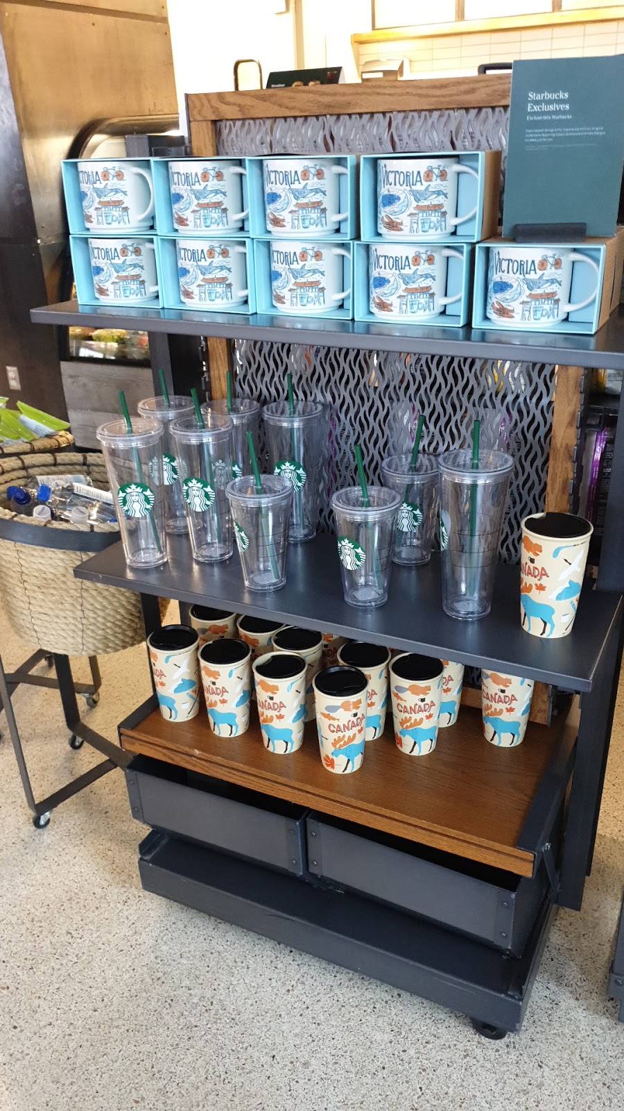 Starbucks - US Departures YVR Vancouver | 3211 Grant McConachie Way, Richmond, BC V7B 1X7, Canada | Phone: (604) 231-3731