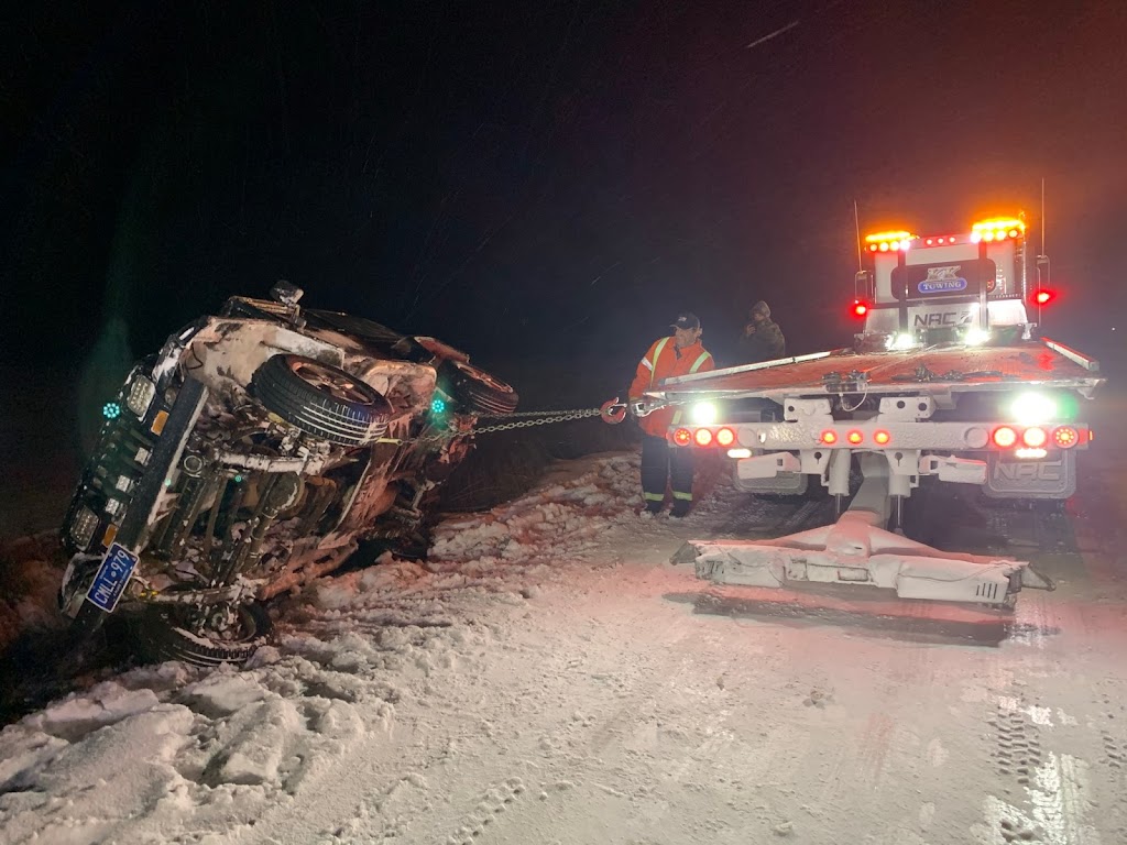 Stewart’s Towing | 318080 Hwy 6&10, Owen Sound, ON N4K 5N7, Canada | Phone: (519) 372-1118