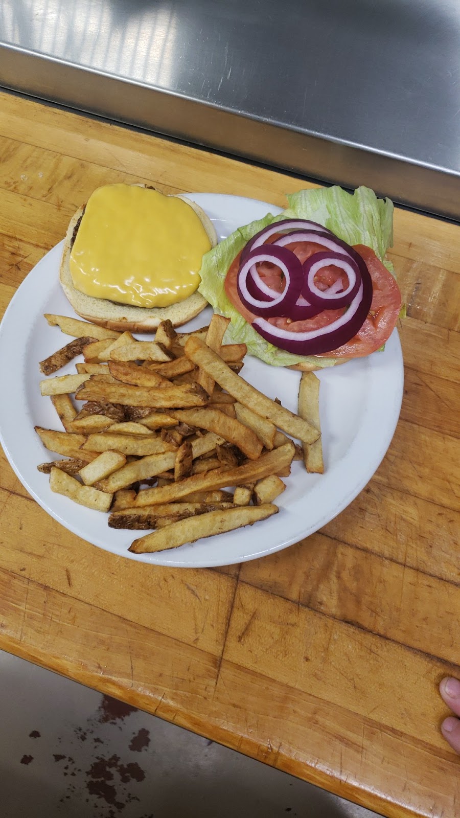 South Side Louies | 201 Main St, Port Dover, ON N0A 1N0, Canada | Phone: (519) 583-0920