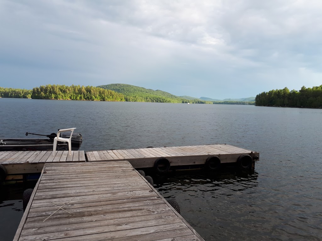 Pourvoirie Chalets Bon Repos | 11 Chemin Adrien, Notre-Dame-de-Pontmain, QC J0W 1S0, Canada | Phone: (819) 597-2303