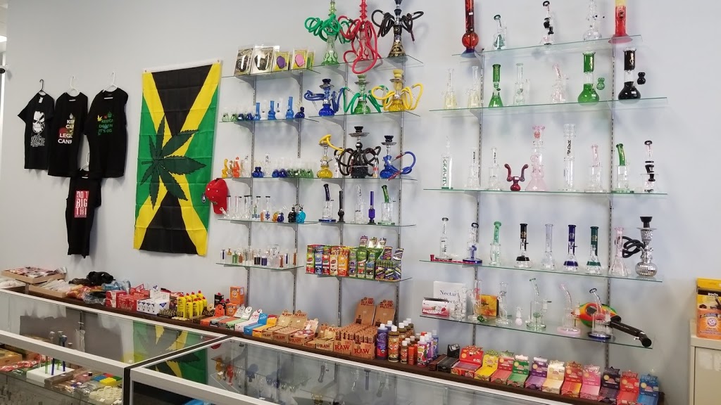 UNIQUE SMOKES AND CONVENIENCE STORE | 4511 Rochdale Blvd, Regina, SK S4X 4M8, Canada | Phone: (306) 988-3017