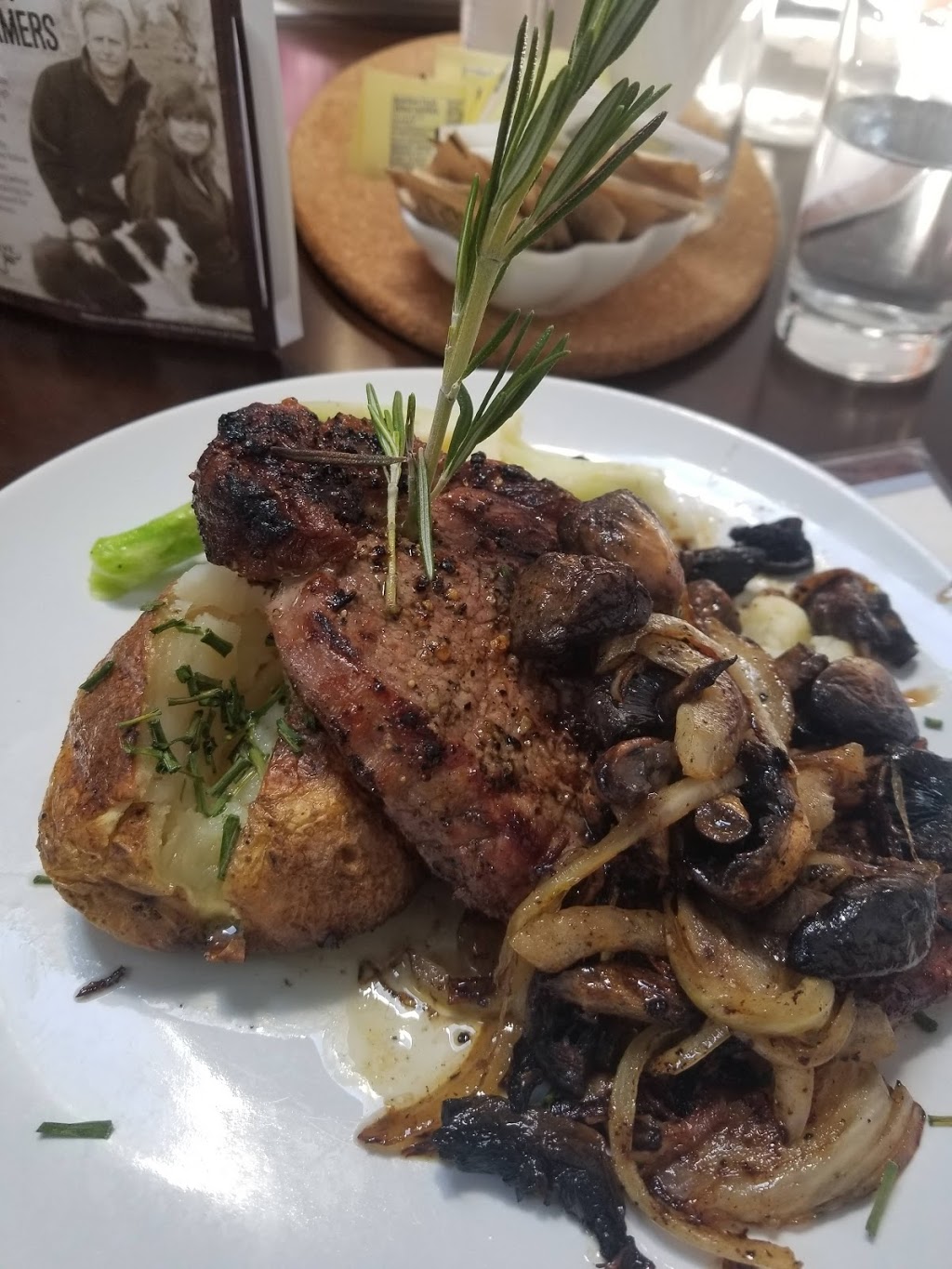 Sword & Musket Restaurant | 236 Main St N, Mount Forest, ON N0G 2L2, Canada | Phone: (519) 509-1228