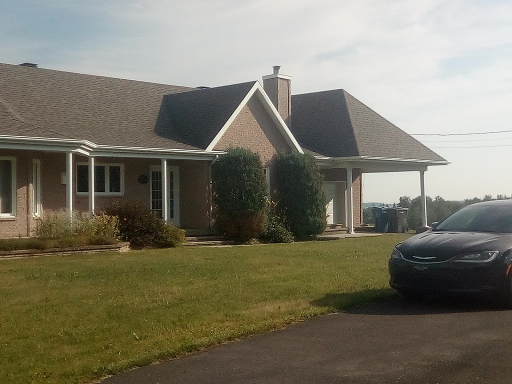 La Ferme du chasseur | 762 Route Sainte-Thérèse, Sainte-Hénédine, QC G0S 2R0, Canada | Phone: (418) 935-3110