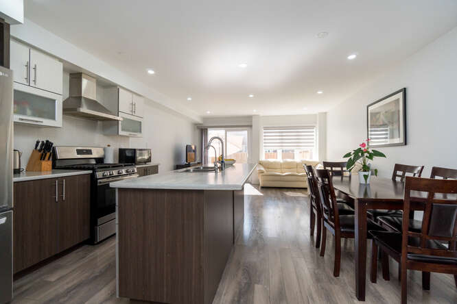 Barrington Lewis | 51 Hays Blvd, Oakville, ON L6H 0J1, Canada | Phone: (647) 502-7616