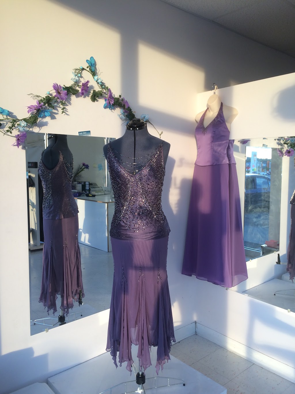 Swift Stitch Tailor & Dry Cleaning | 685 Fischer-Hallman Rd, Kitchener, ON N2E 4E9, Canada | Phone: (519) 579-6563