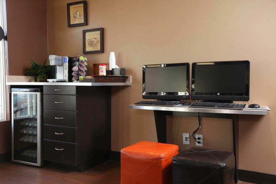 Serenity Dental | 468 St Annes Rd #A, Winnipeg, MB R2M 3E1, Canada | Phone: (204) 415-5567