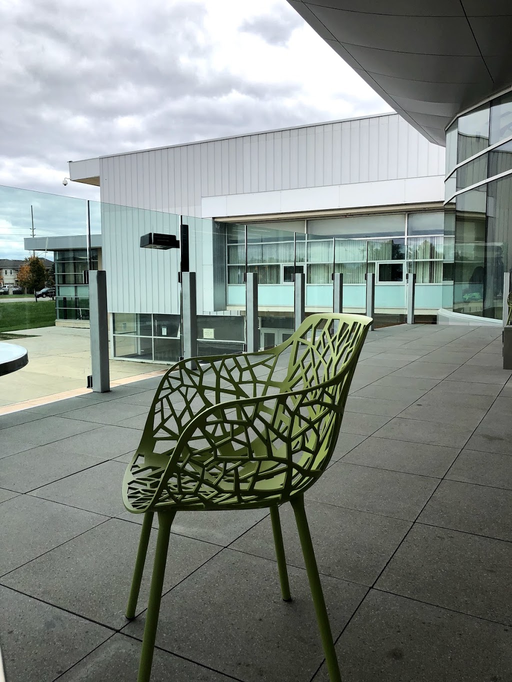 Vellore Village Library | 1 Villa Royale Ave, Woodbridge, ON L4H 2Z7, Canada | Phone: (905) 653-7323
