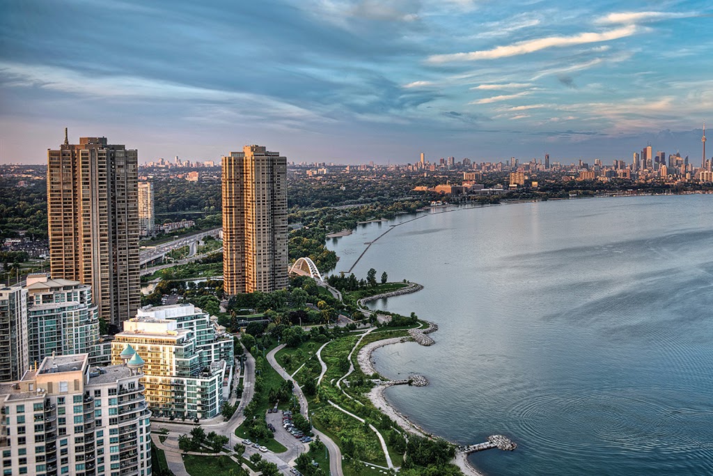 Real Estate In Etobicoke | 25 Richgrove Dr, Etobicoke, ON M9R 0A3, Canada | Phone: (647) 995-3391