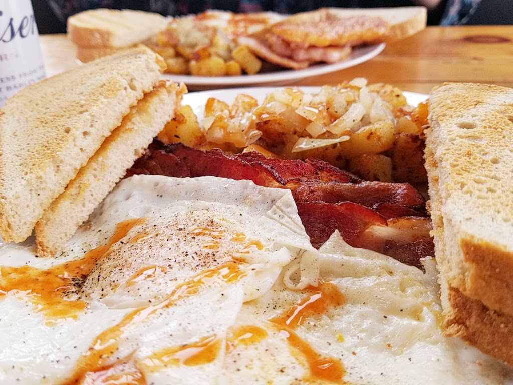 Eastown Bar & Grill | 1142 Barton St E, Hamilton, ON L8H 2V1, Canada | Phone: (905) 549-7917