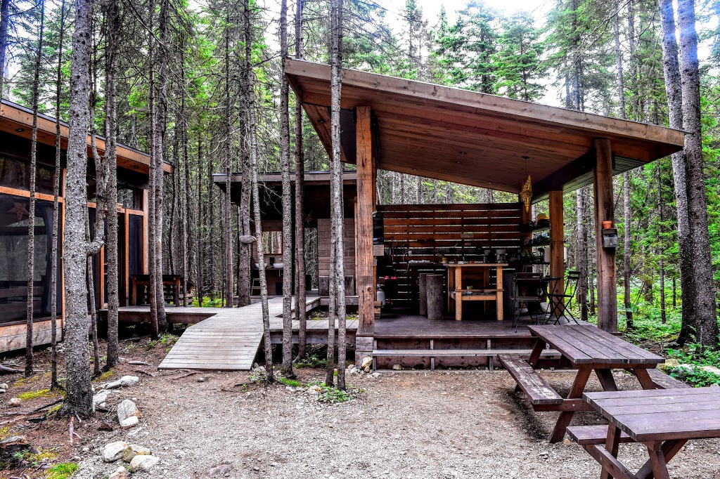 Kabania | 2244 Chemin du Grand Duc, Notre-Dame-de-la-Merci, QC J0T 2A0, Canada | Phone: (844) 522-2642