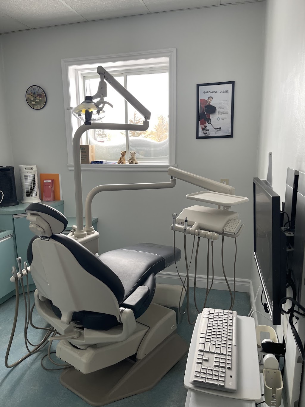 Dentistes Ste-Anne (Centre Dentaire Miron) | dentist | 183B Boulevard Ste Anne, Sainte-Anne-des-Plaines, QC J0N 1H0, Canada | 4504780089 OR +1 450-478-0089