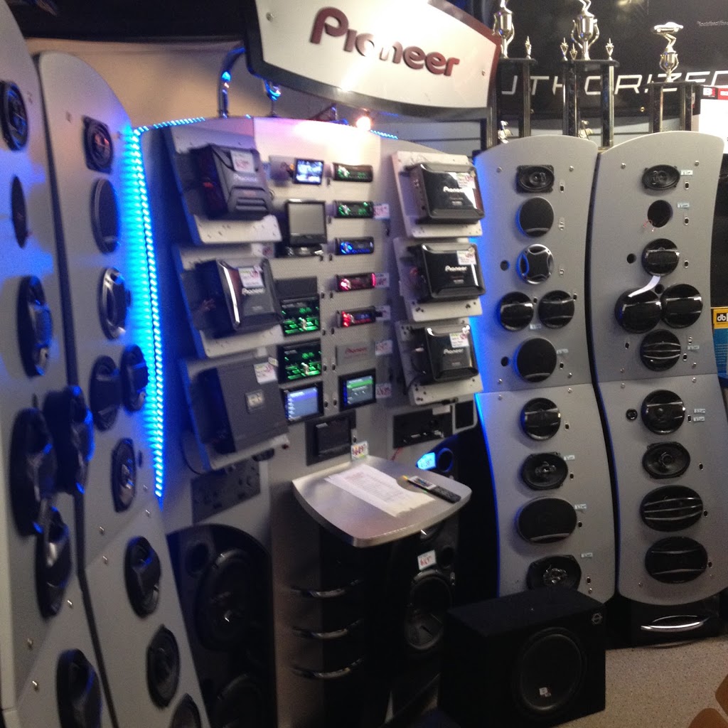 Video World TV, Stereo, & Appliance | 15 Kentucky Ct, New Minas, NS B4N 4N1, Canada | Phone: (902) 681-0262