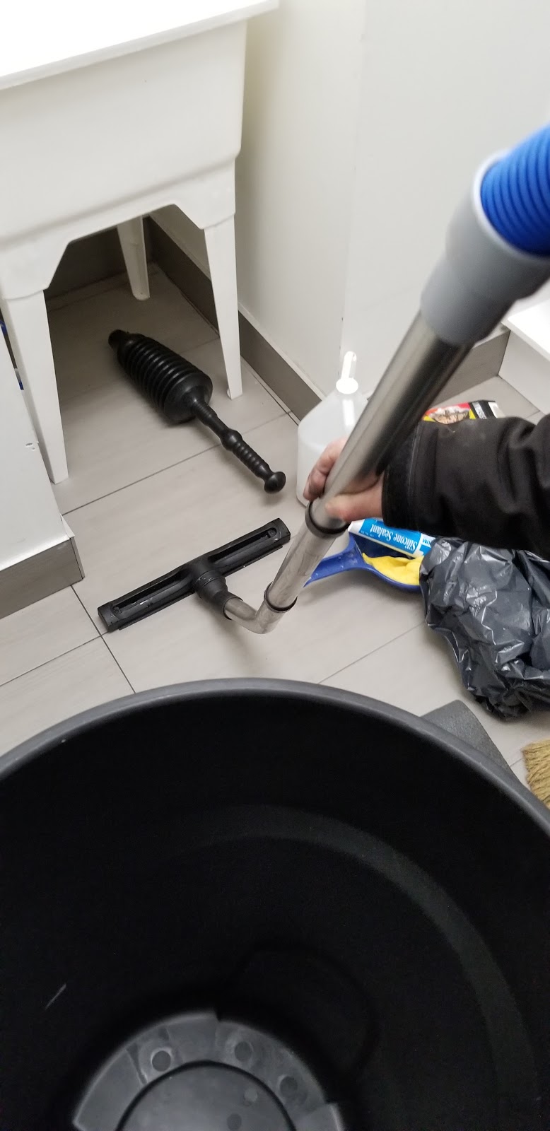Emergency Plumbing Ltd | 12 Upjohn Rd unit 1a, North York, ON M3B 2V9, Canada | Phone: (416) 900-1154