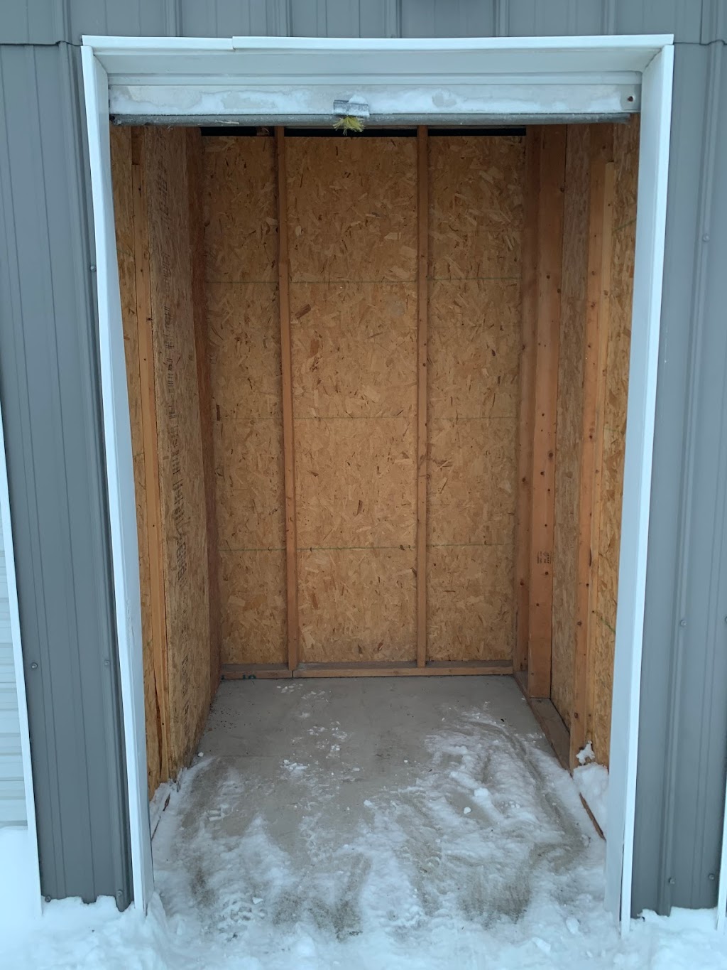 Big C Storage | 329 Advance Ave, Napanee, ON K7R 3Z1, Canada | Phone: (613) 561-0399