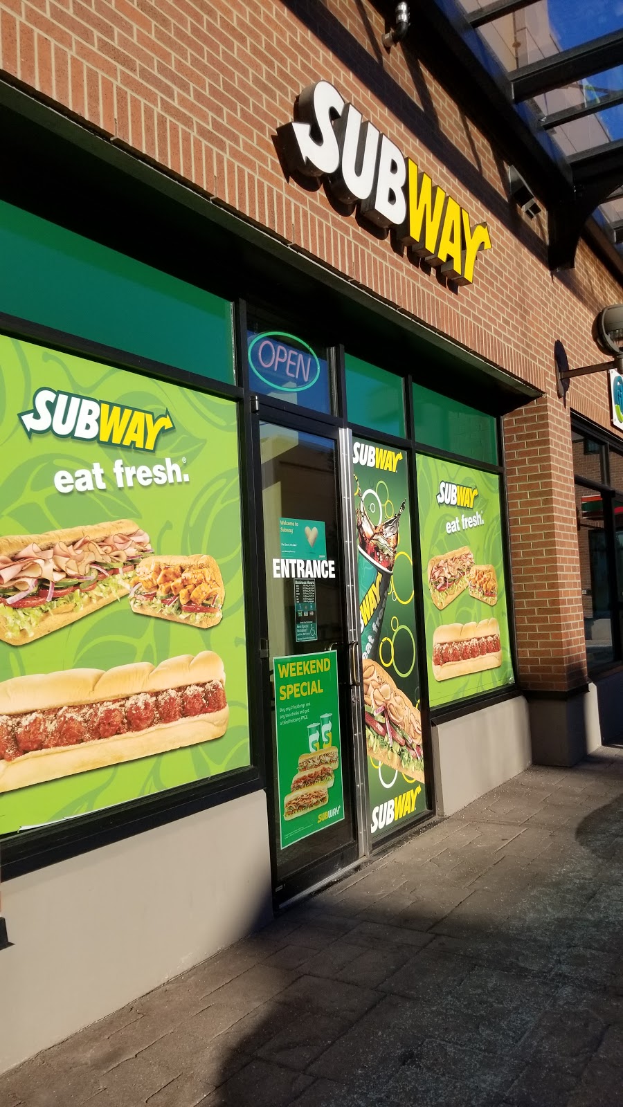 Subway | 19188 72 Ave Unit 106, Surrey, BC V4N 1M9, Canada | Phone: (604) 575-1160