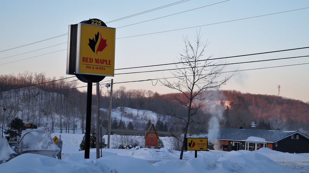Red Maple inn and suites | 225 Main St W, Huntsville, ON P1H 1Y1, Canada | Phone: (705) 789-5504