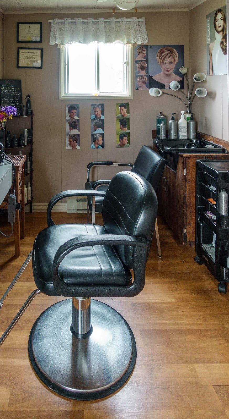 Hair by Lori Garland | 2 Cliff St, Lakeville, NB E1H 1C8, Canada | Phone: (506) 855-3171