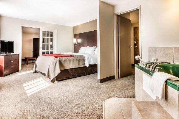 Comfort Inn & Suites | 210 Essa Rd, Barrie, ON L4N 3L1, Canada | Phone: (705) 721-1122