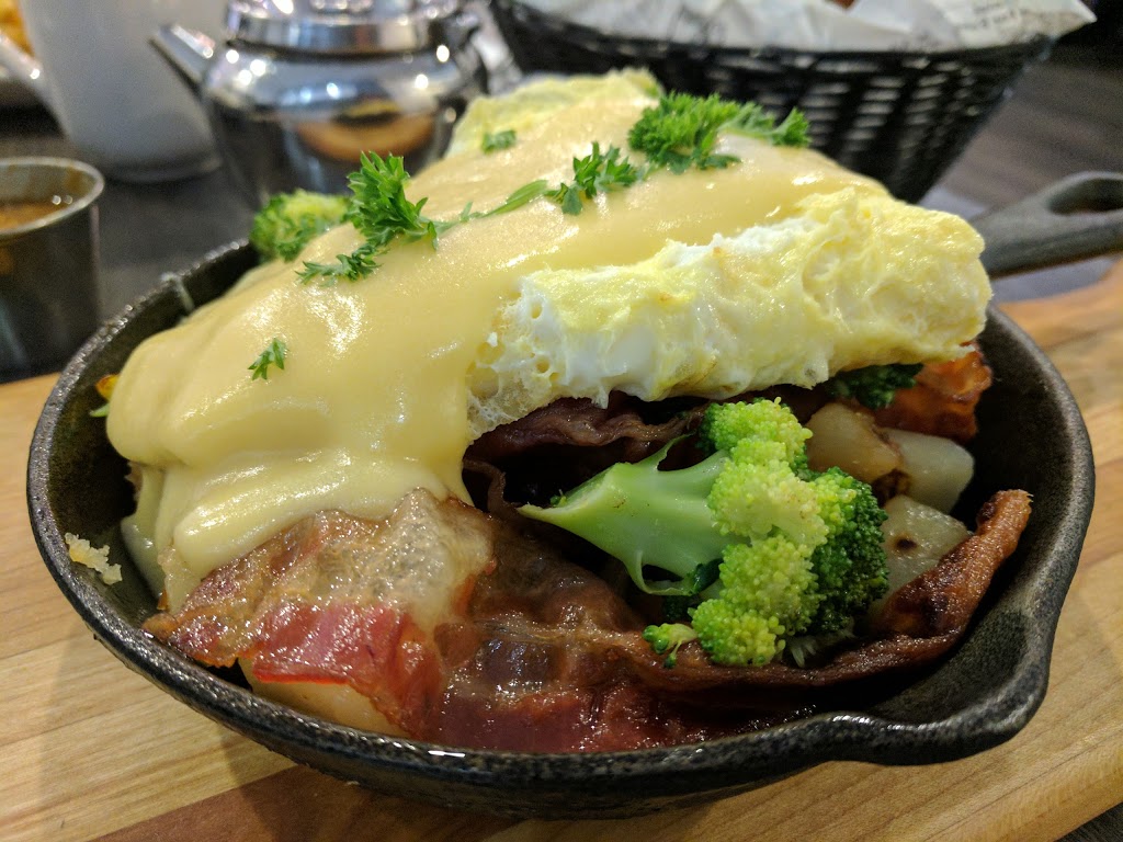 Resto LEntre-Ami | 137 Boulevard Maple, Châteauguay, QC J6J 3R1, Canada | Phone: (450) 692-2221