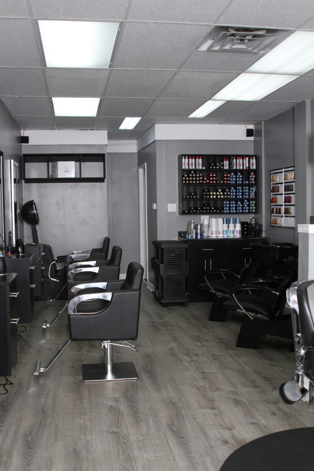 Iconz Hair Studio | 1477 Bayly St, Pickering, ON L1W 3R5, Canada | Phone: (905) 492-7200
