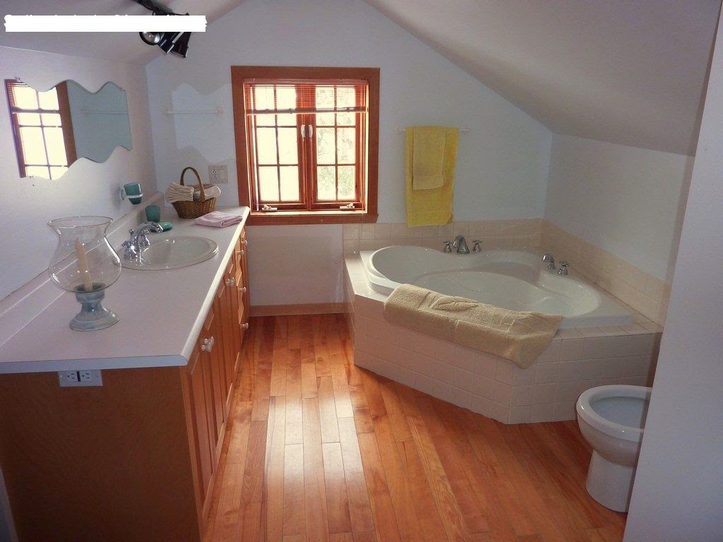 The gardeners house | 6400 Chem. Royal, Saint-Laurent-de-lÎle-dOrléans, QC G0A 3Z0, Canada | Phone: (418) 808-4411
