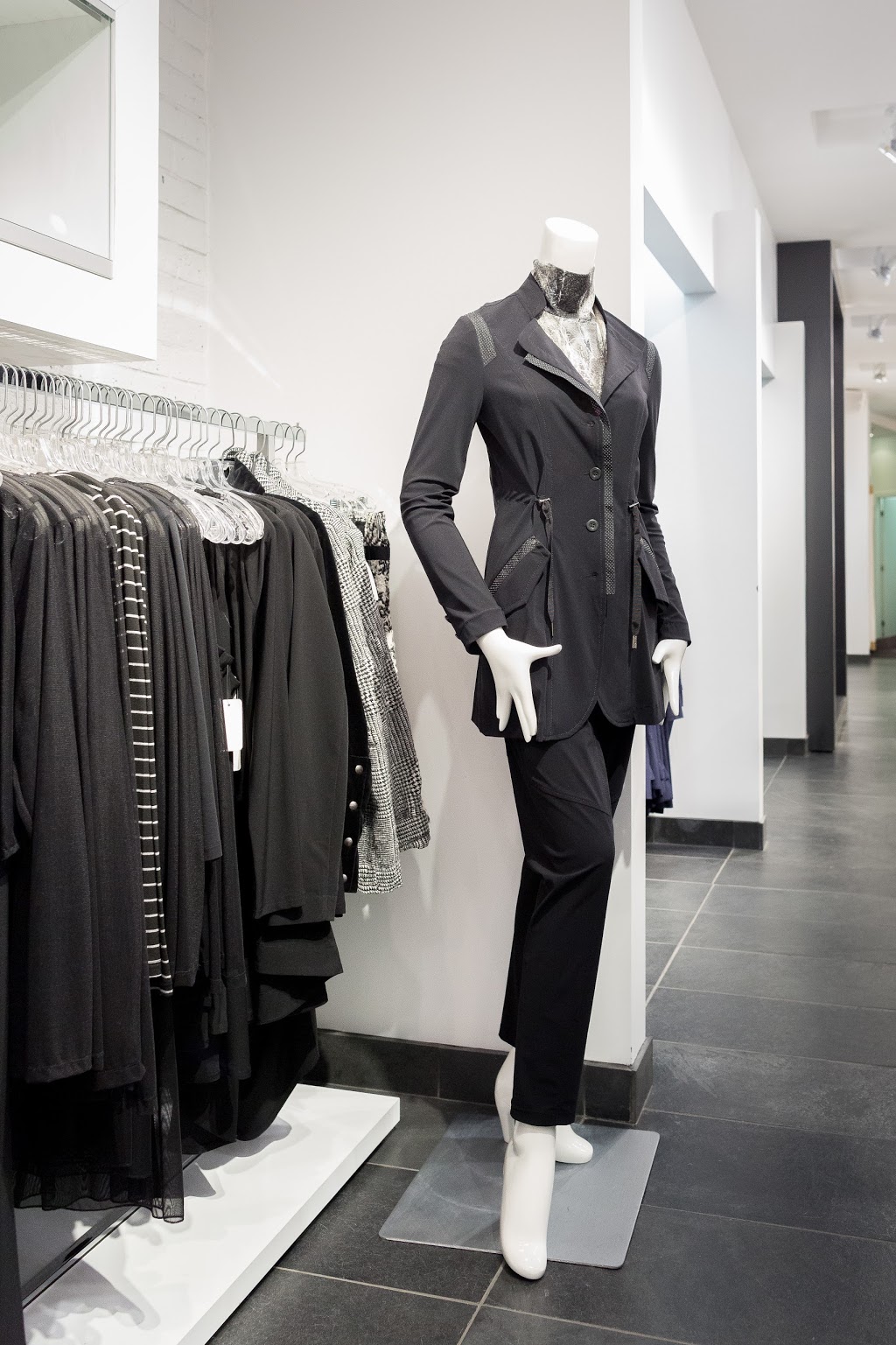 Maude & Corsaire - Place Ste-Foy | 2450 Boulevard Laurier G17, Québec, QC G1V 2L1, Canada | Phone: (418) 656-8198