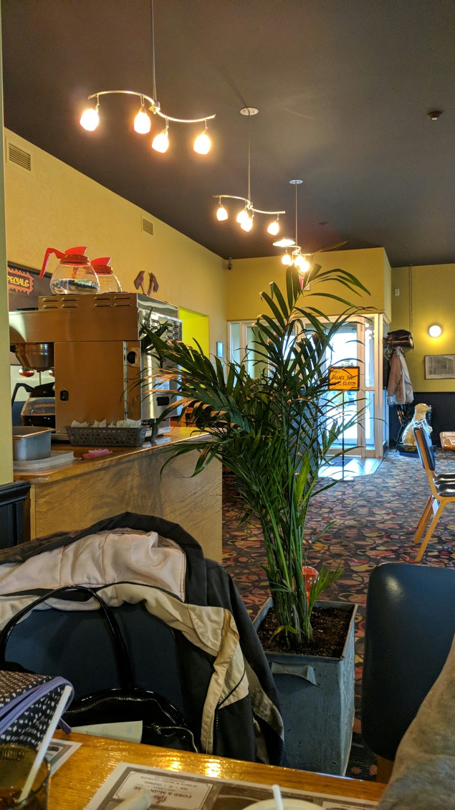 Yecks Smokehouse Grill | 20137 Erie St S, Ridgetown, ON N0P 2C0, Canada | Phone: (519) 674-1100