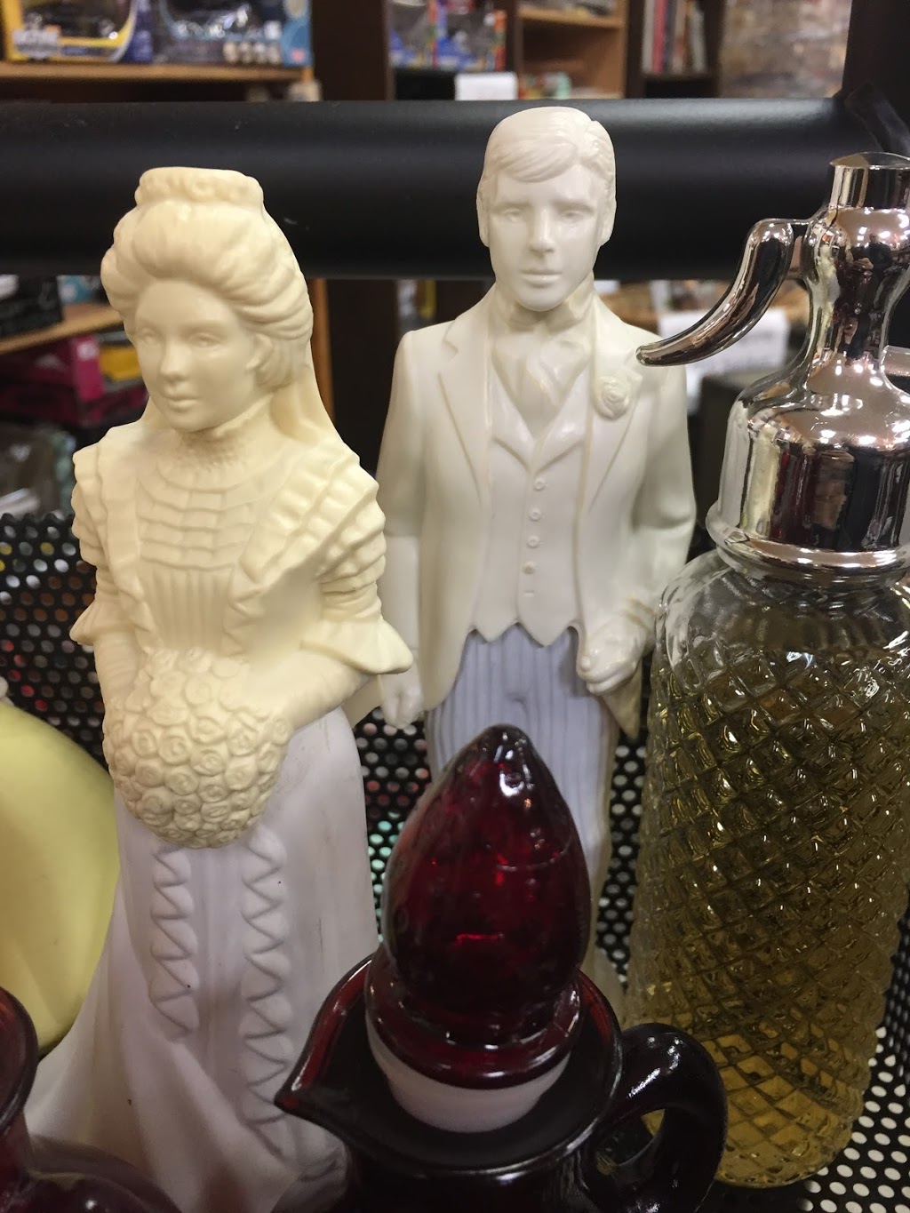 jms Treasure Chest | 293 Ottawa St N, Hamilton, ON L8H 3Z8, Canada | Phone: (905) 335-5700