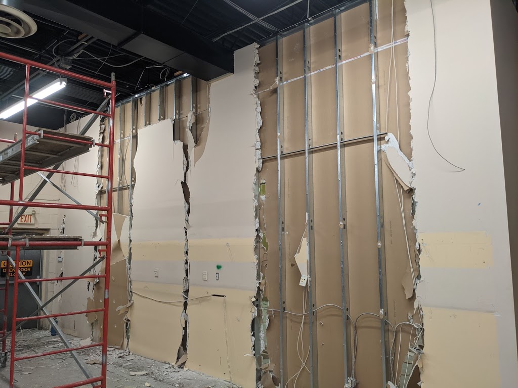 Jones Removal and Demolition | 3516 Cambrian Rd, Nepean, ON K2J 0V1, Canada | Phone: (613) 879-1337
