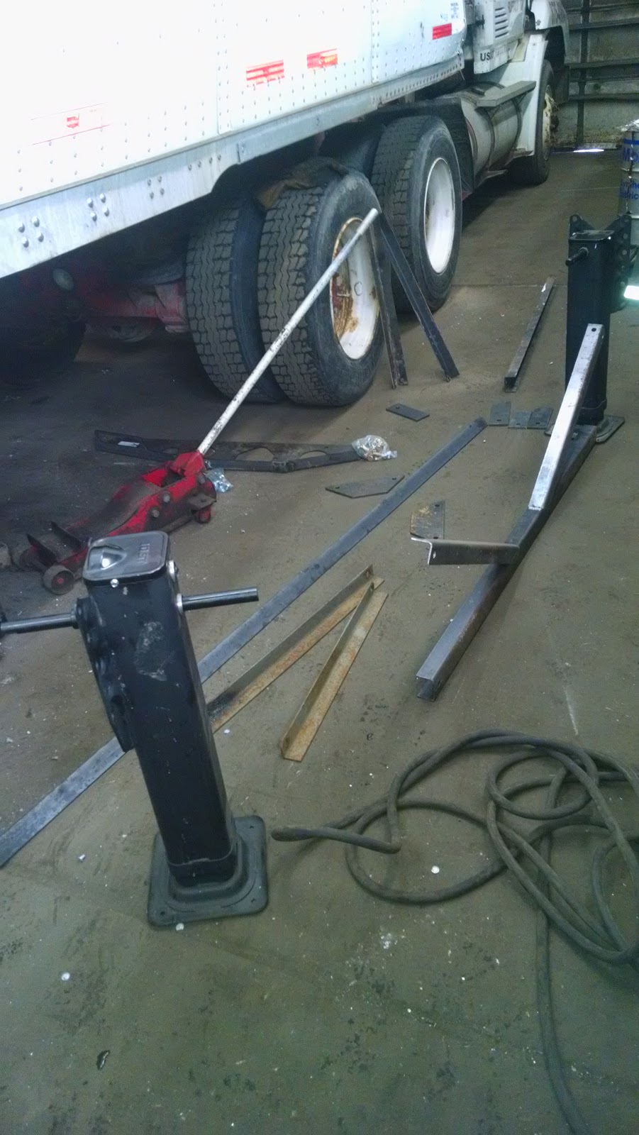 Empire Truck & Trailer Services | 1120 Military Rd, Buffalo, NY 14217, USA | Phone: (716) 875-4980
