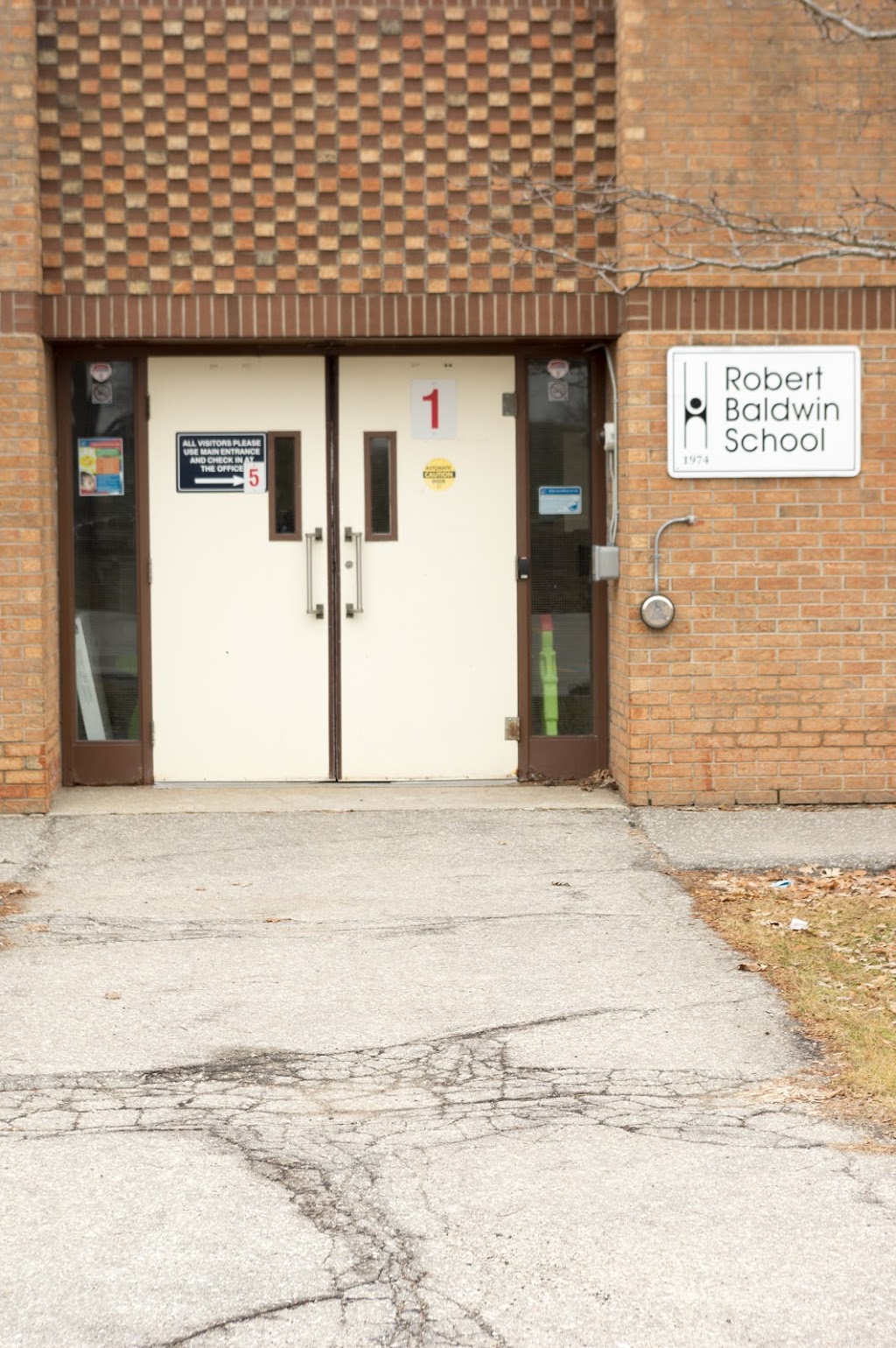 Robert Baldwin Public School | 180 Wilson Dr, Milton, ON L9T 3J9, Canada | Phone: (905) 878-8833