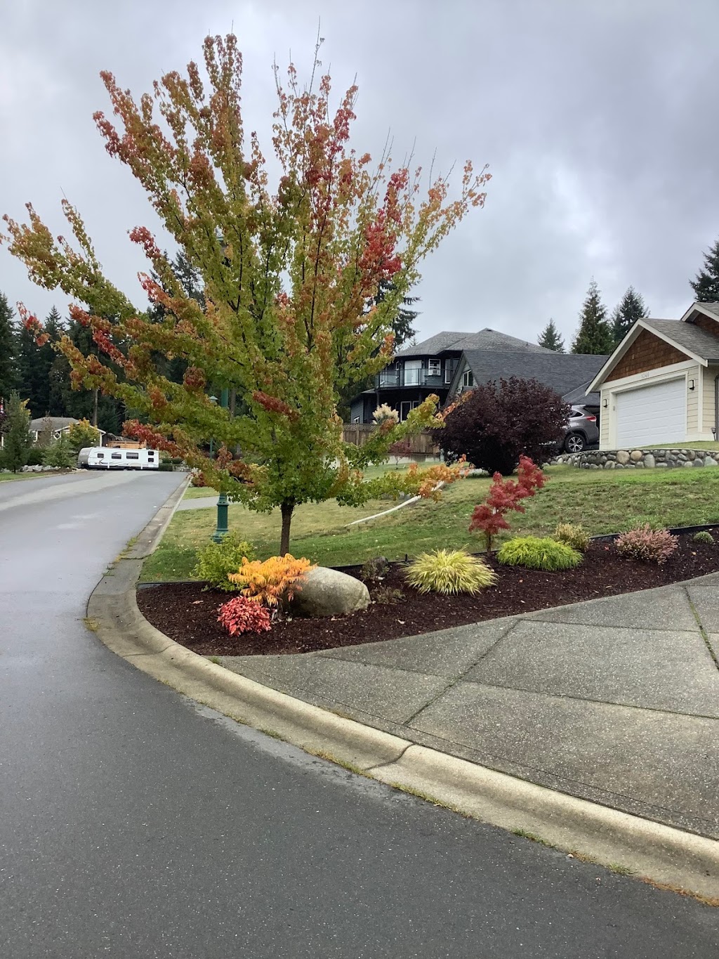 A Cut Above Landscaping | 6715 Somenos Rd, Duncan, BC V9L 5Z3, Canada | Phone: (250) 746-9744