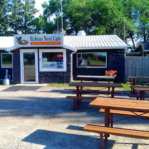 Robins Nest Motel and Cafe | junction hwy 1 &, MB-5, Carberry, MB R0K 0H0, Canada | Phone: (204) 834-2878