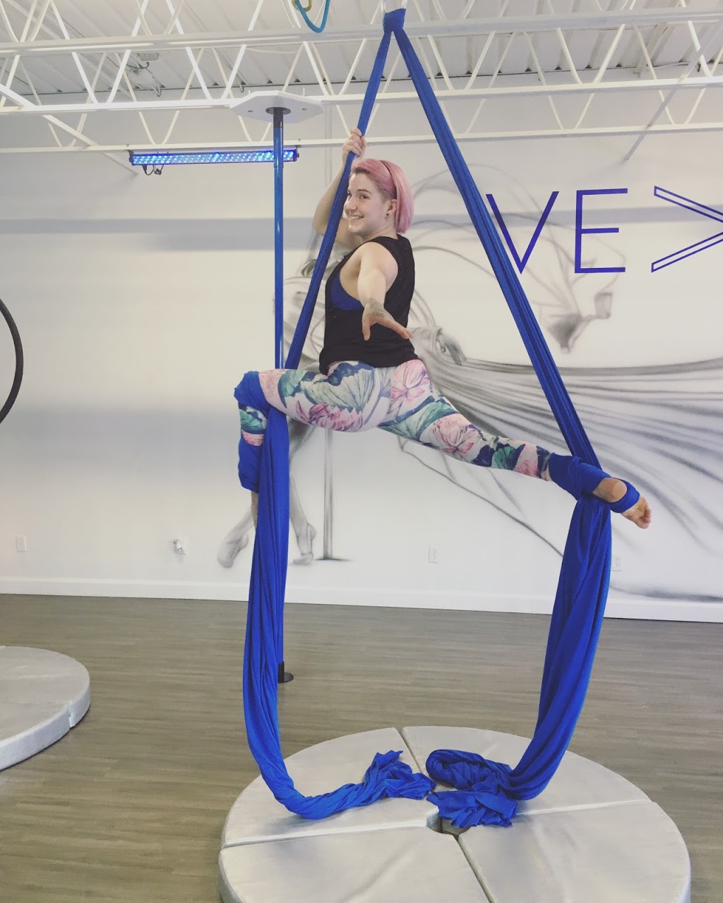 Studio Vexial Pole Fitness | 2 Rue Plourde, Charlemagne, QC J5Z 3E8, Canada | Phone: (450) 271-9623
