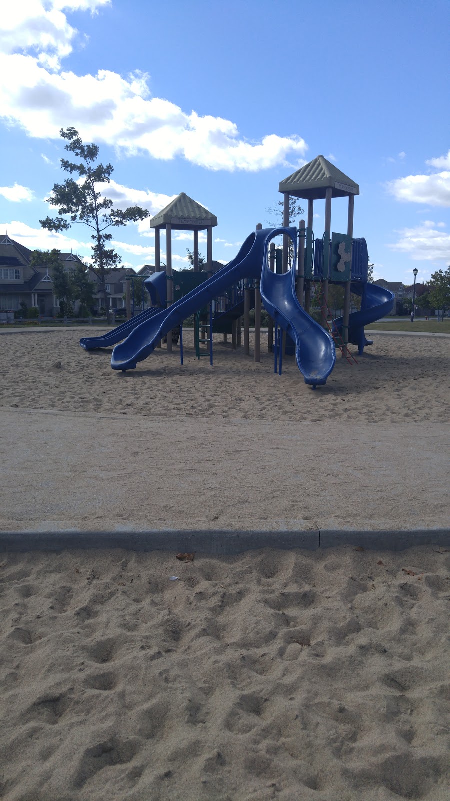 Macleods Landing Park | 213 Shirrick Dr, Richmond Hill, ON L4E 4Y4, Canada | Phone: (905) 771-8800