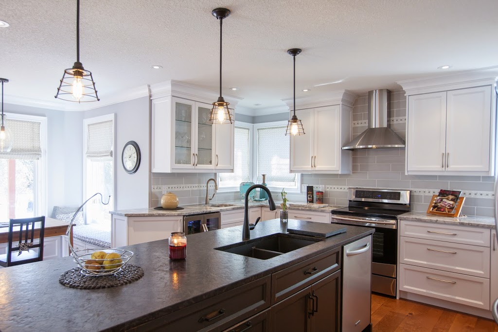 Paramount Craftsmen | 244 Woolwich St S #6a, Breslau, ON N0B 1M0, Canada | Phone: (519) 501-4420
