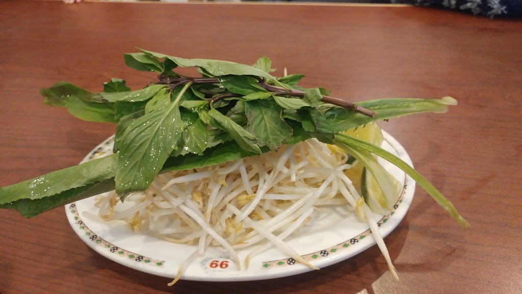 Pho Mi 99 | 5955 Latimer Dr #8, Mississauga, ON L5V 0B7, Canada | Phone: (905) 542-8899