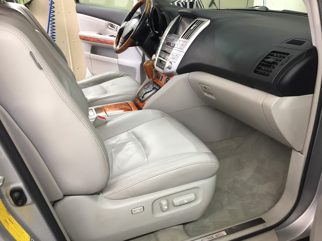 Auto Detailing Service Brampton at Victory Lane Car Wash | 7898 Hurontario St, Brampton, ON L6Y 0C7, Canada | Phone: (905) 601-9012