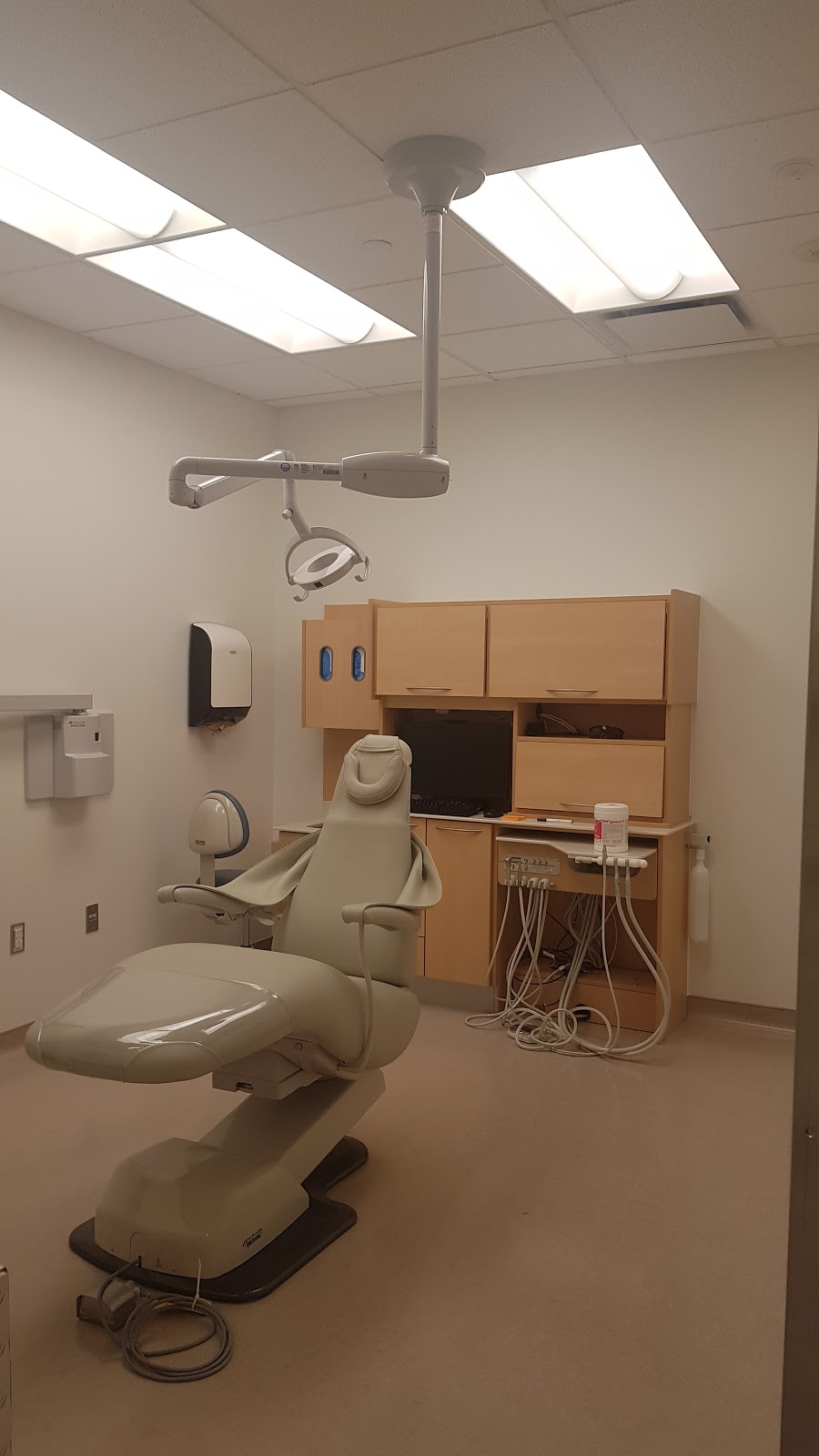 Smile Dental Kingston | dentist | Dental Suite - Providence Care Hospital, 752 King St W, Kingston, ON K7L 4X3, Canada | 6135445780 OR +1 613-544-5780
