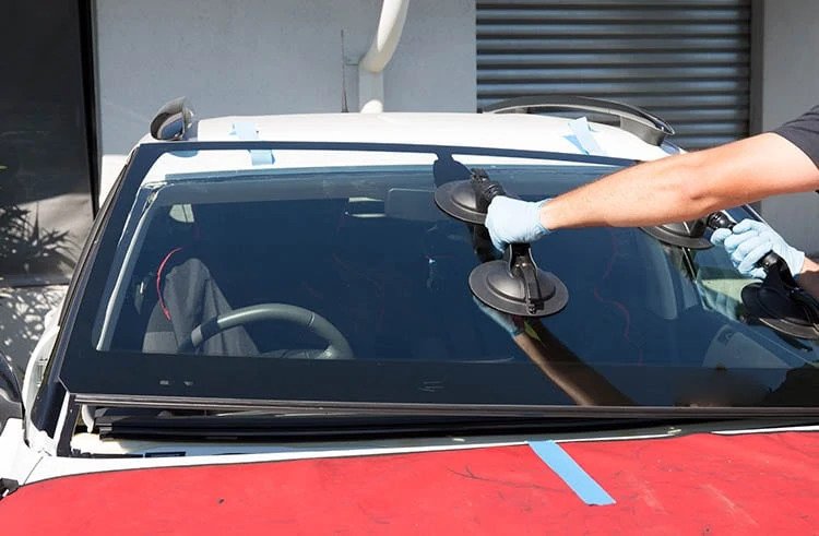 Maple Auto Glass Peterborough | 1123 Water St, Peterborough, ON K9H 3P7, Canada | Phone: (705) 927-8717