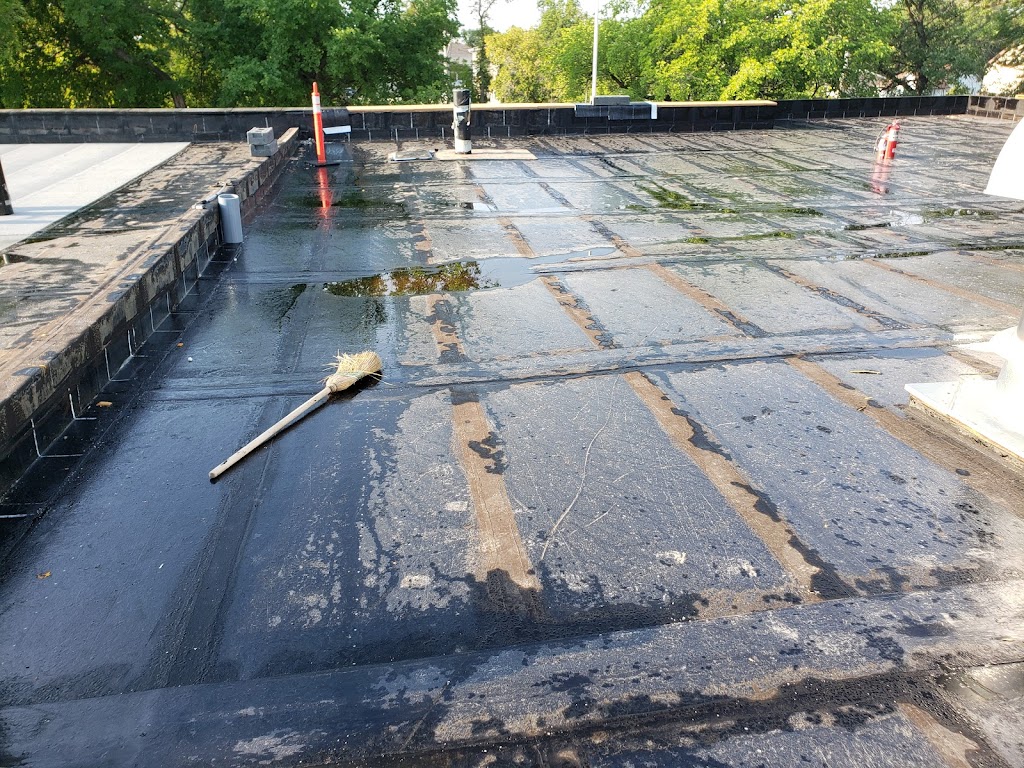 Sky City Roofing | 935 Henry Ave, Winnipeg, MB R3E 3L3, Canada | Phone: (204) 999-0834