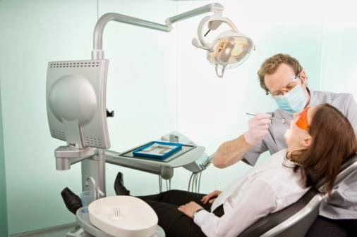Belmont Village Dental | dentist | 12 Rock Ave, Kitchener, ON N2M 2P1, Canada | 5197422010 OR +1 519-742-2010