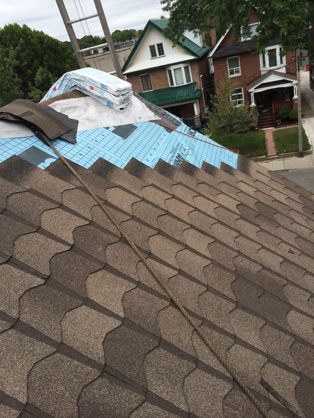 Eagleye Roofing Inc. | 22 Davistow Crescent, Etobicoke, ON M9V 3E9, Canada | Phone: (416) 856-5334